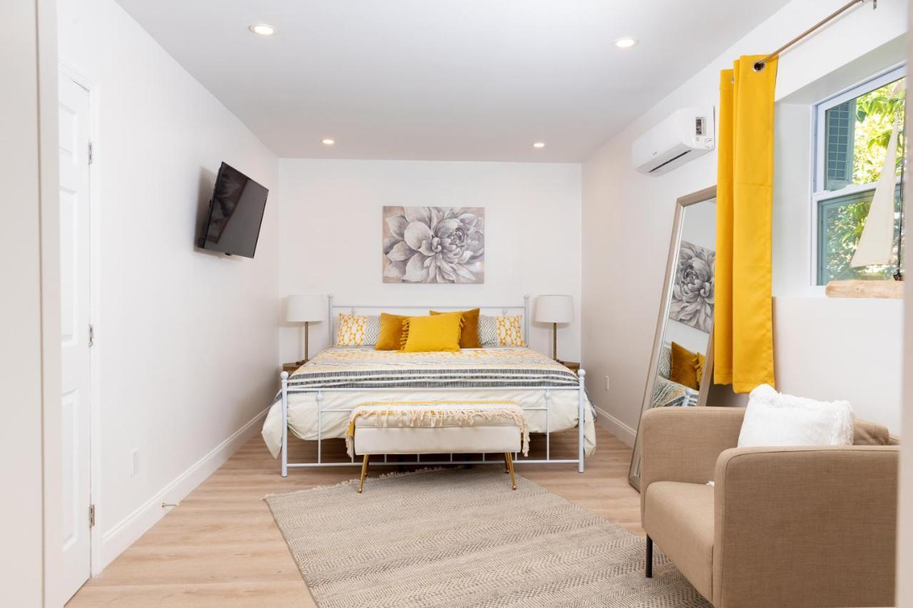 Beautiful Casita With King Bed And Private Patio Close To Calle 8, Mia Airport, Coral Gables Miami Exterior foto
