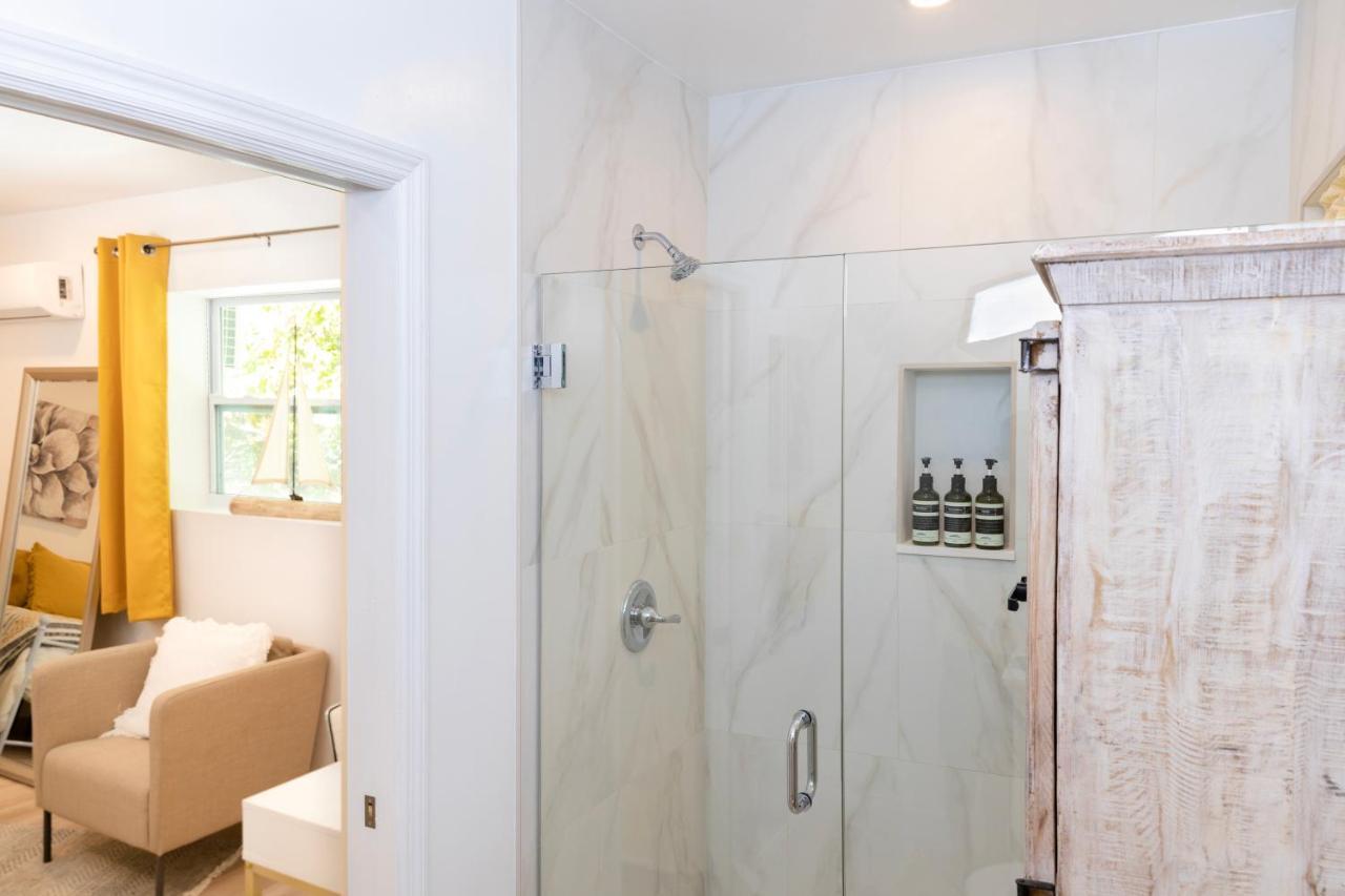 Beautiful Casita With King Bed And Private Patio Close To Calle 8, Mia Airport, Coral Gables Miami Exterior foto