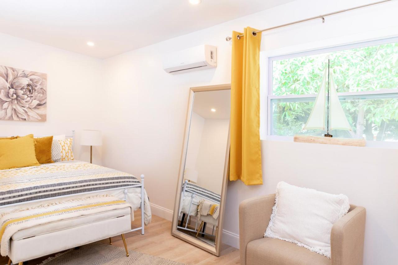 Beautiful Casita With King Bed And Private Patio Close To Calle 8, Mia Airport, Coral Gables Miami Exterior foto